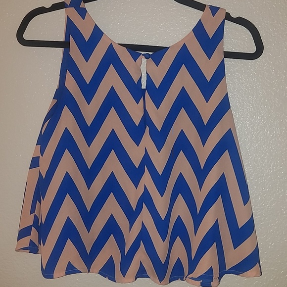 Pattern Croptop (M) - Picture 2 of 2